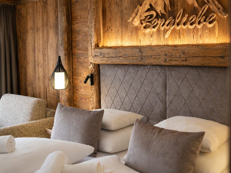 Detailbild vom Hotel Bergkristall Montafon Doppelzimmer in Altholz Bergliebe Deluxe